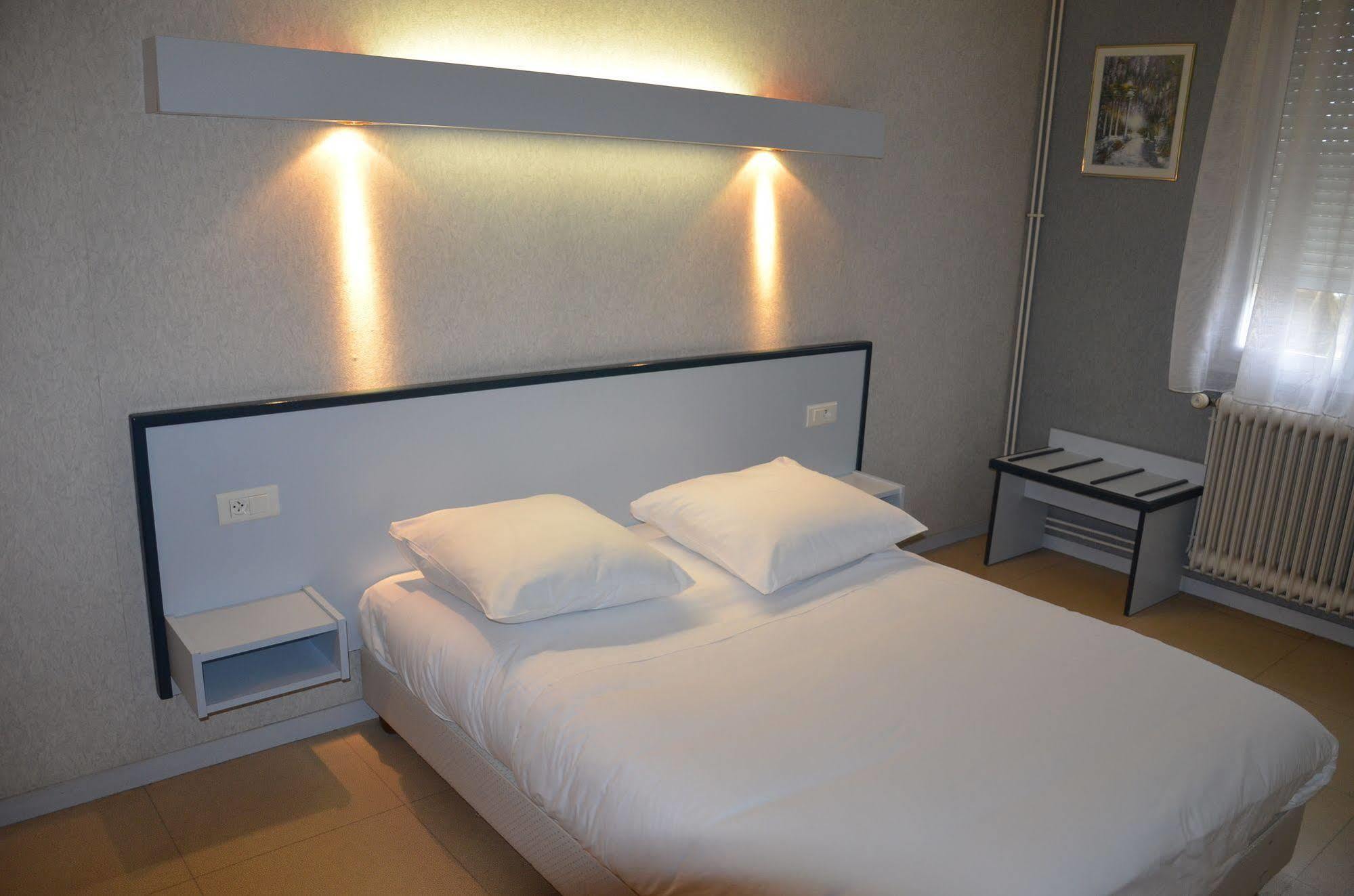 Hotel Du Jura Louhans Kültér fotó